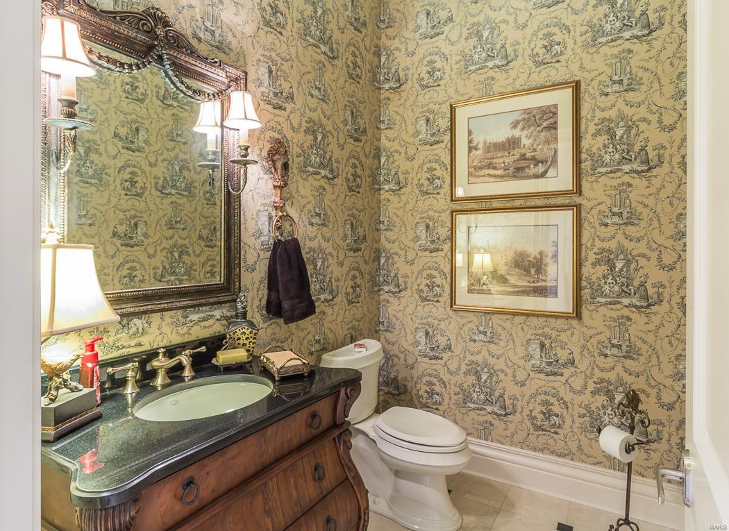 FOX RUN MANORS - Residential