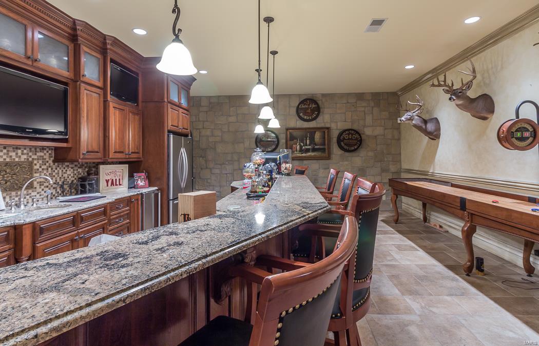 FOX RUN MANORS - Residential