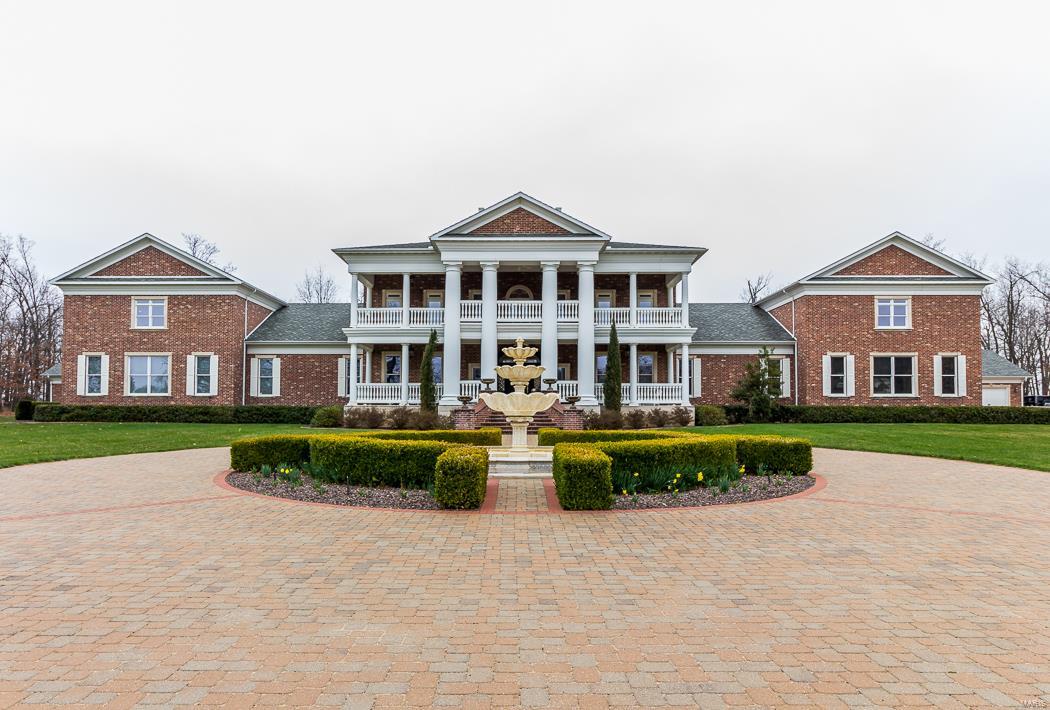 FOX RUN MANORS - Residential