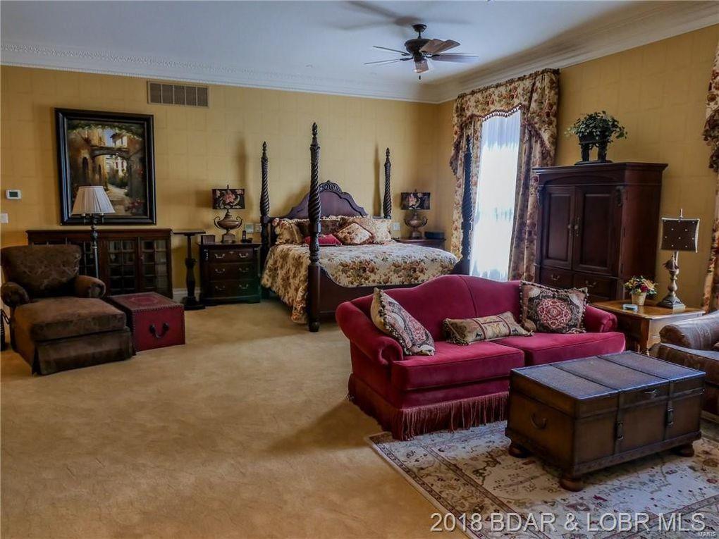 FOX RUN MANORS - Residential