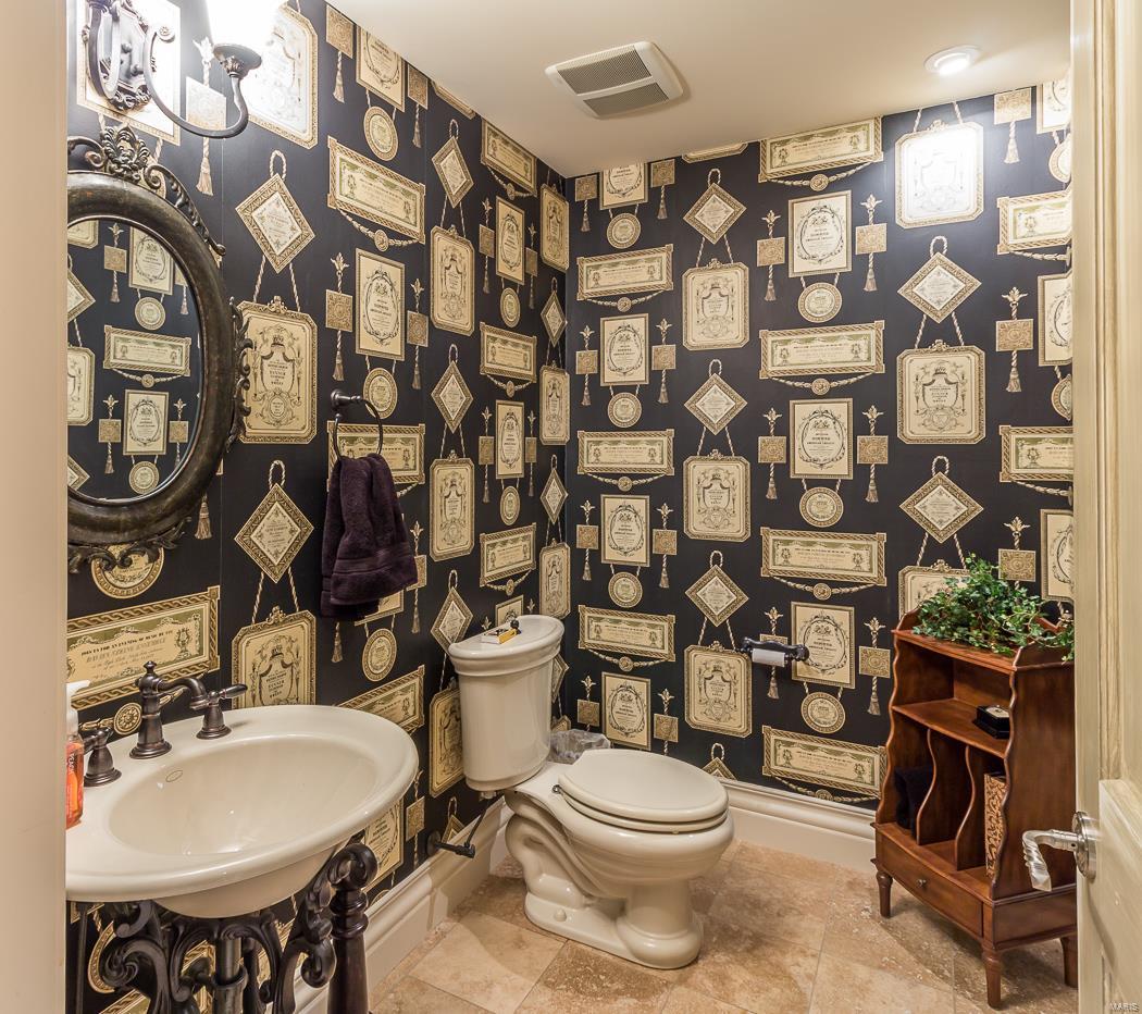 FOX RUN MANORS - Residential