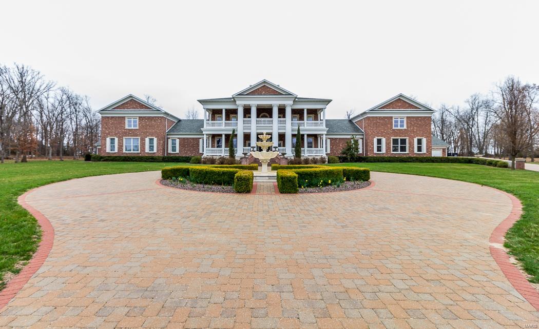 FOX RUN MANORS - Residential