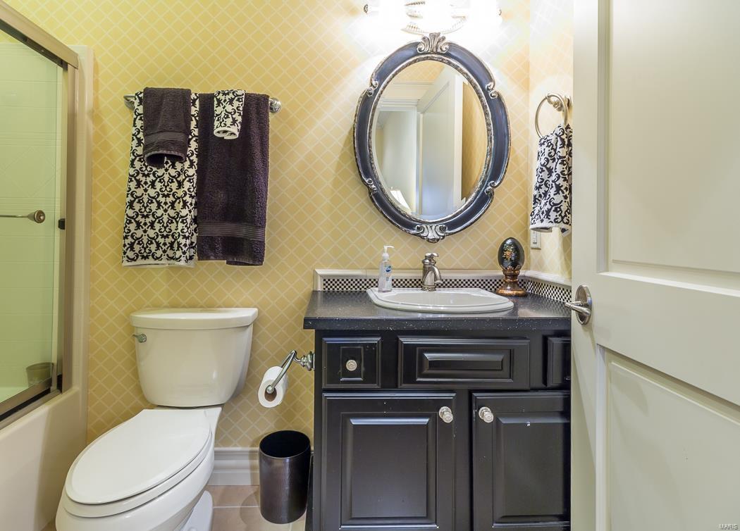 FOX RUN MANORS - Residential