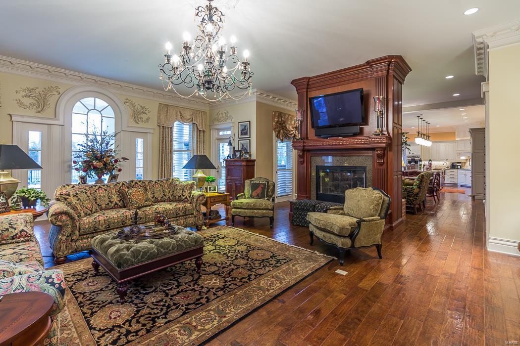 FOX RUN MANORS - Residential