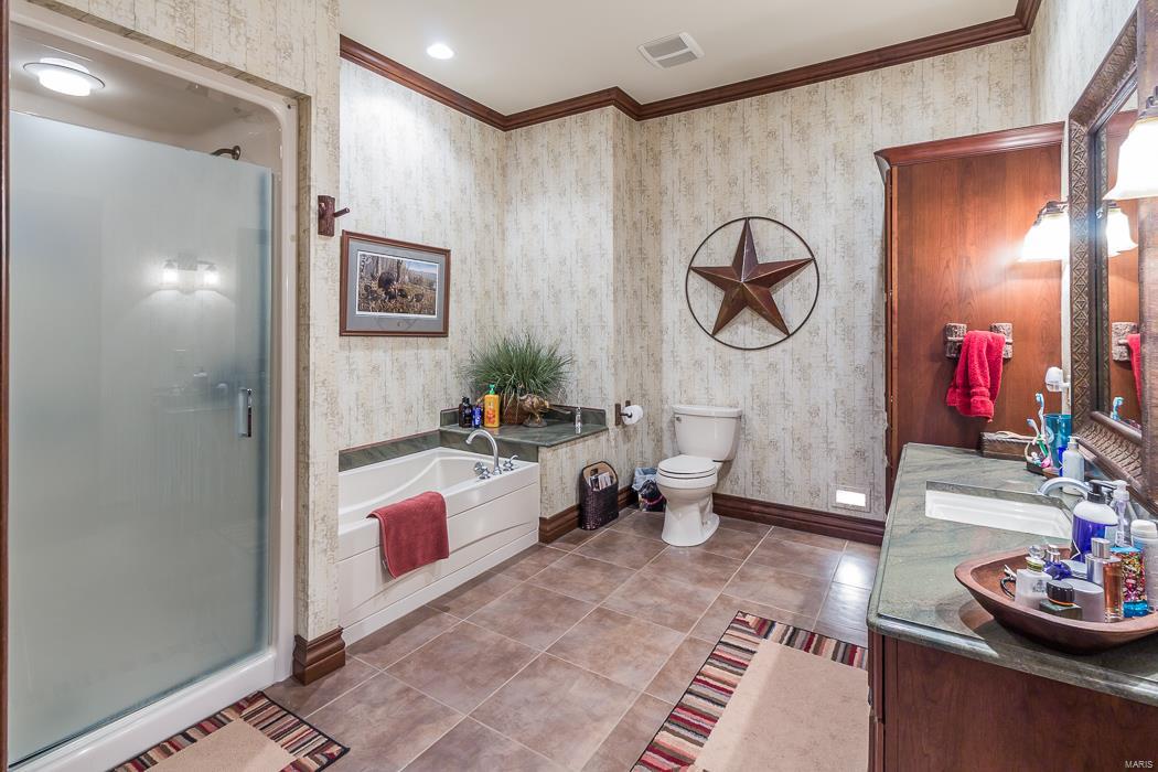 FOX RUN MANORS - Residential