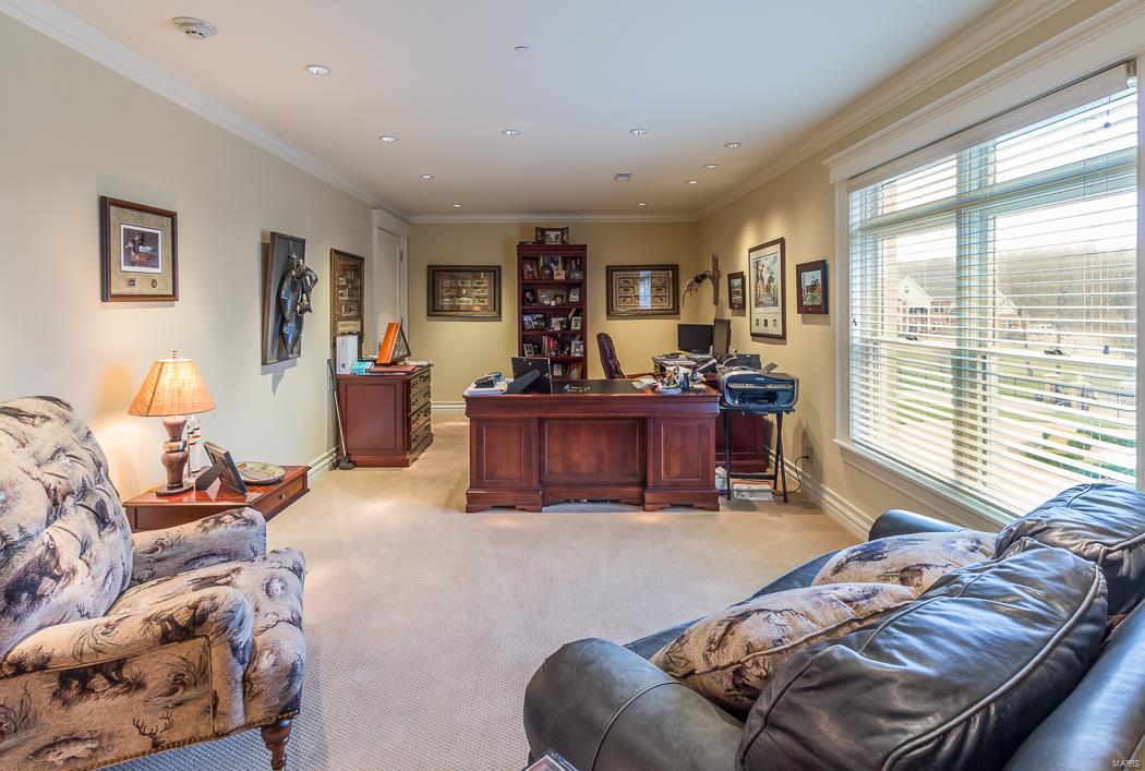 FOX RUN MANORS - Residential