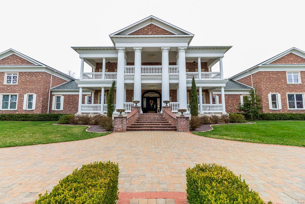 FOX RUN MANORS - Residential