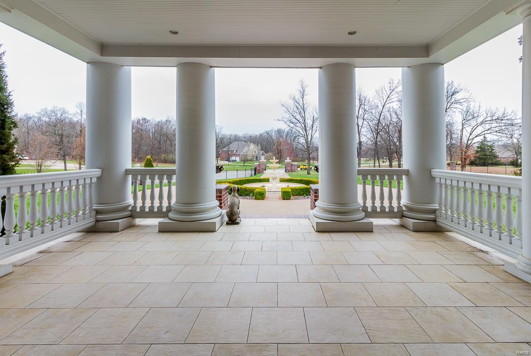 FOX RUN MANORS - Residential