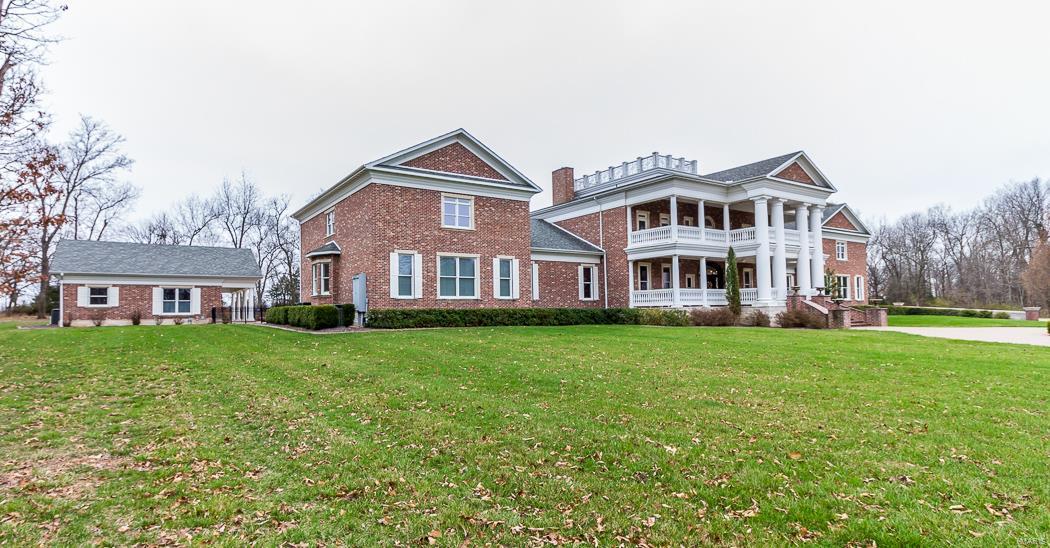 FOX RUN MANORS - Residential