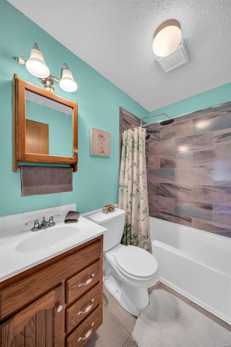 Troy, Missouri 63379, United States, 3 Bedrooms Bedrooms, ,2 BathroomsBathrooms,Residential,Pending,107723