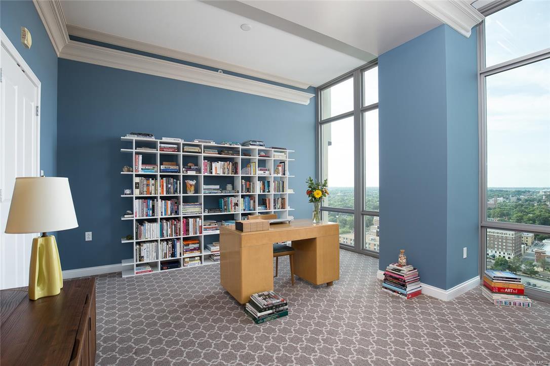 Park East Tower - Residential