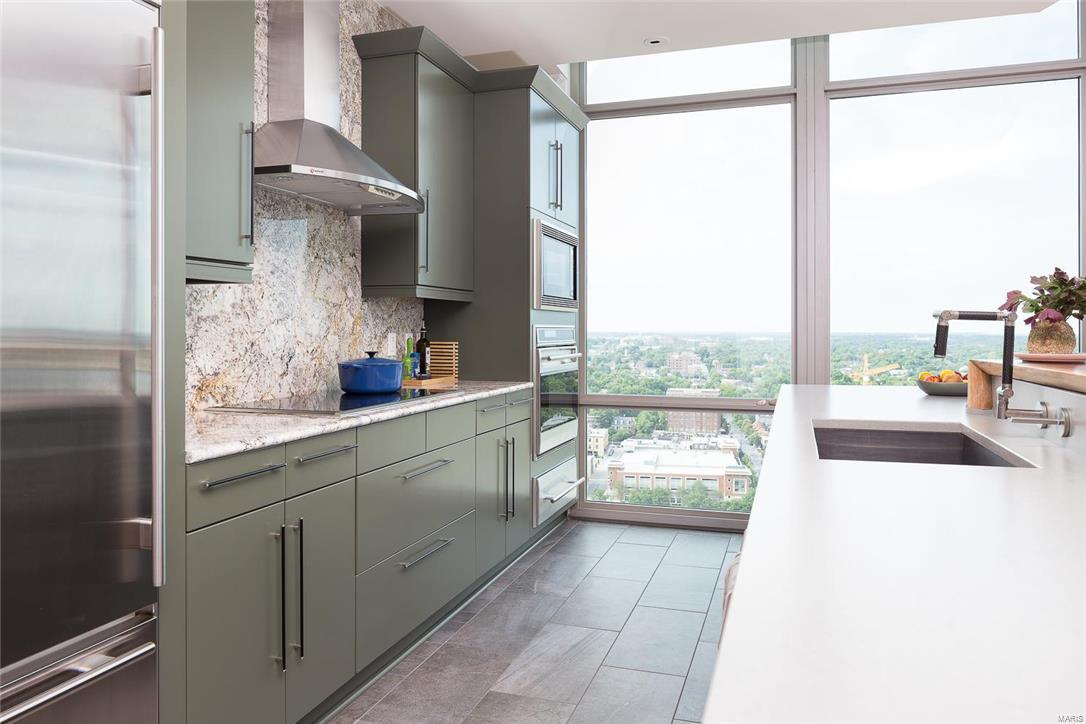 Park East Tower - Residential