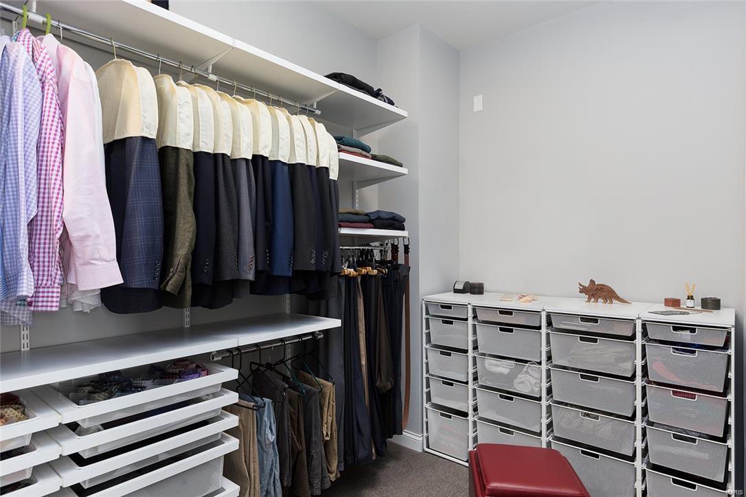 Park East Tower - Residential