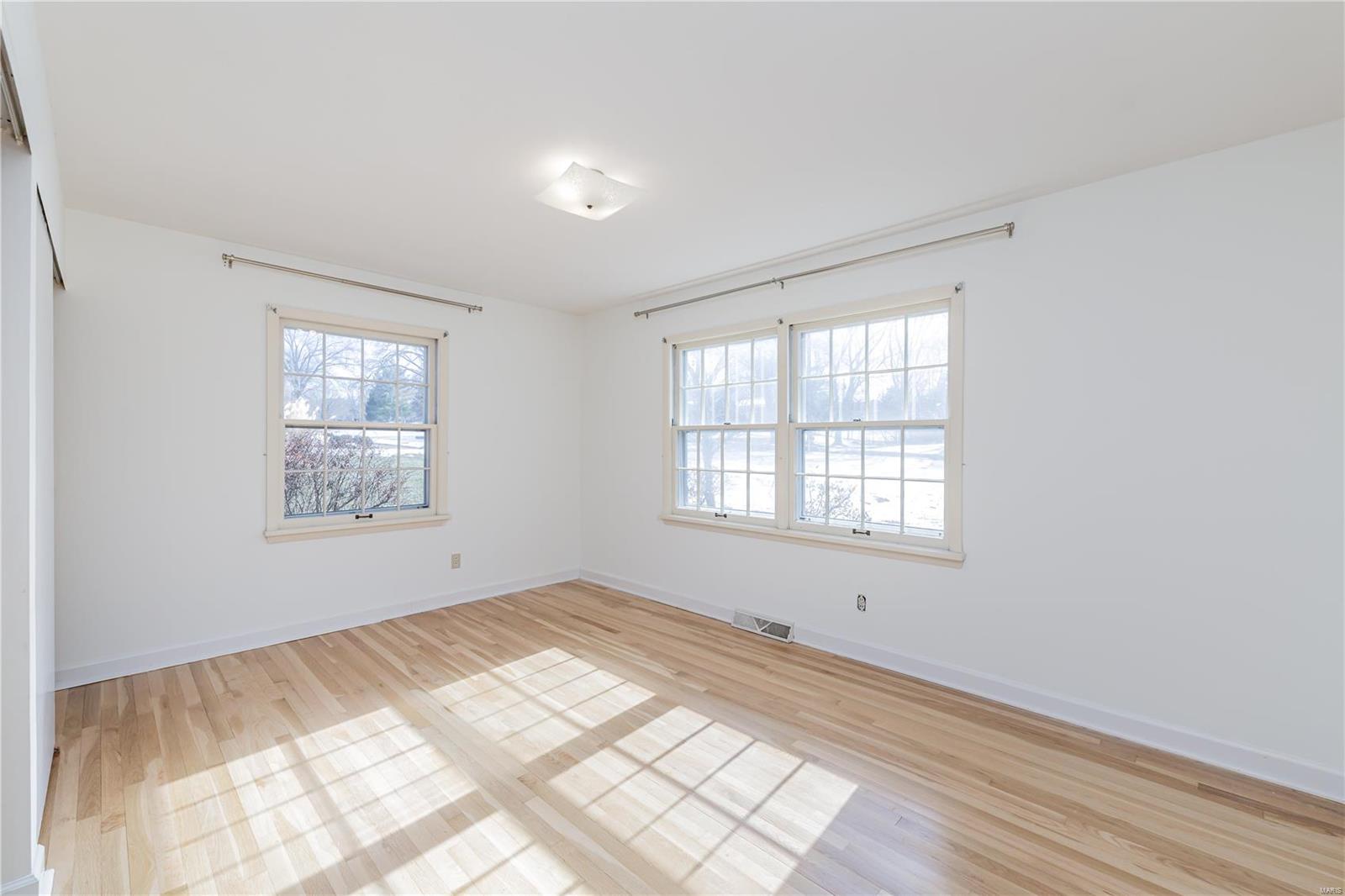 Williamsburg 2 - Residential Lease