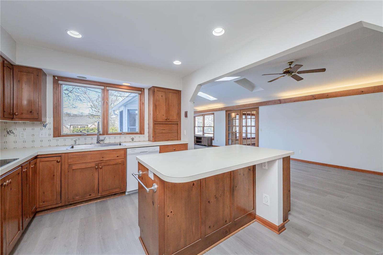 Williamsburg 2 - Residential Lease