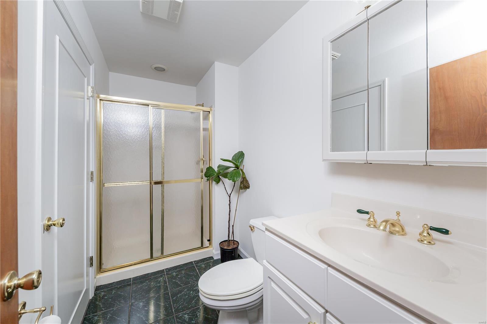 Williamsburg 2 - Residential Lease