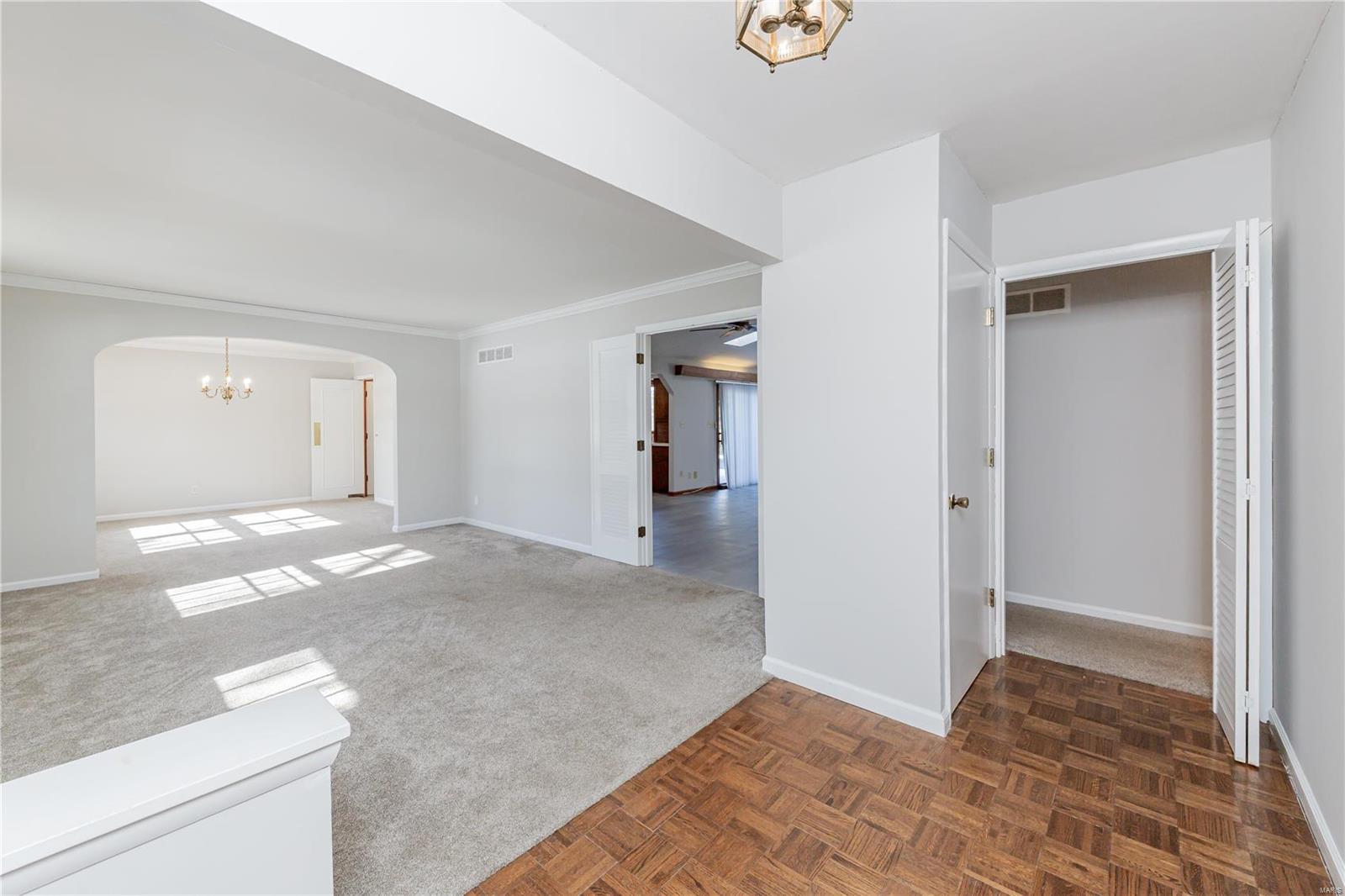 Williamsburg 2 - Residential Lease