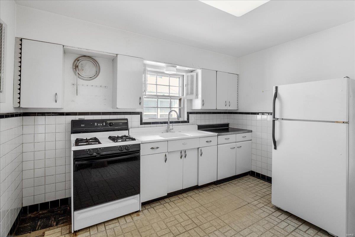 St Louis, Missouri 63117, United States, 3 Bedrooms Bedrooms, ,2 BathroomsBathrooms,Residential,Pending,101363