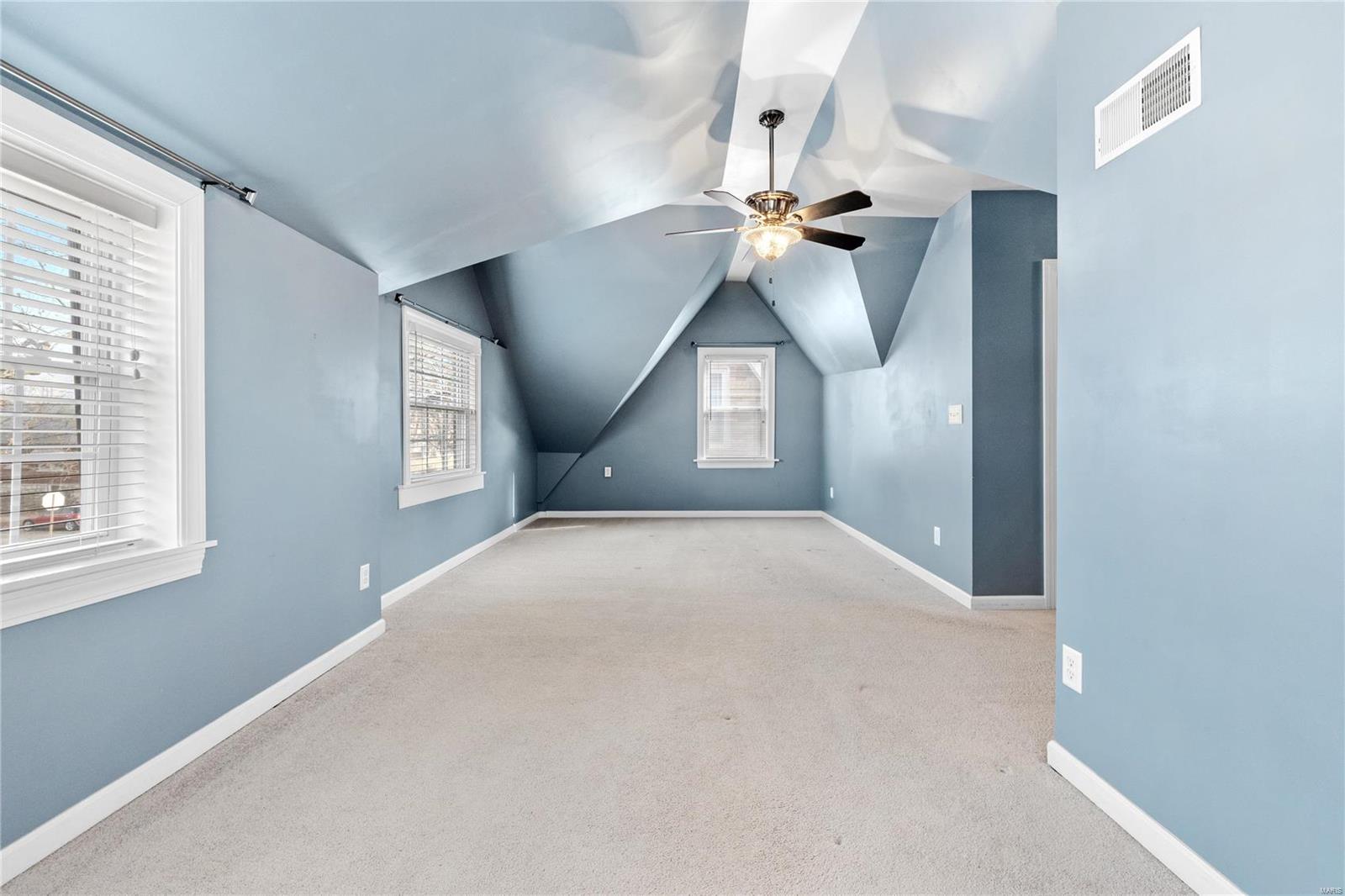 St Louis, Missouri 63109, United States, 3 Bedrooms Bedrooms, ,2 BathroomsBathrooms,Residential,Pending,30953