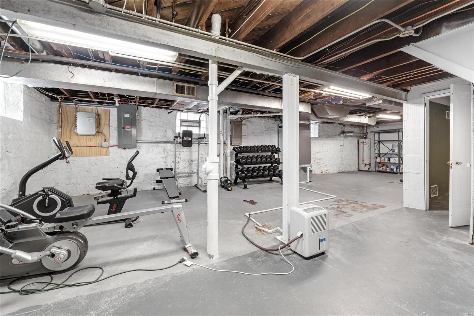 St Louis, Missouri 63109, United States, 3 Bedrooms Bedrooms, ,2 BathroomsBathrooms,Residential,Pending,30953