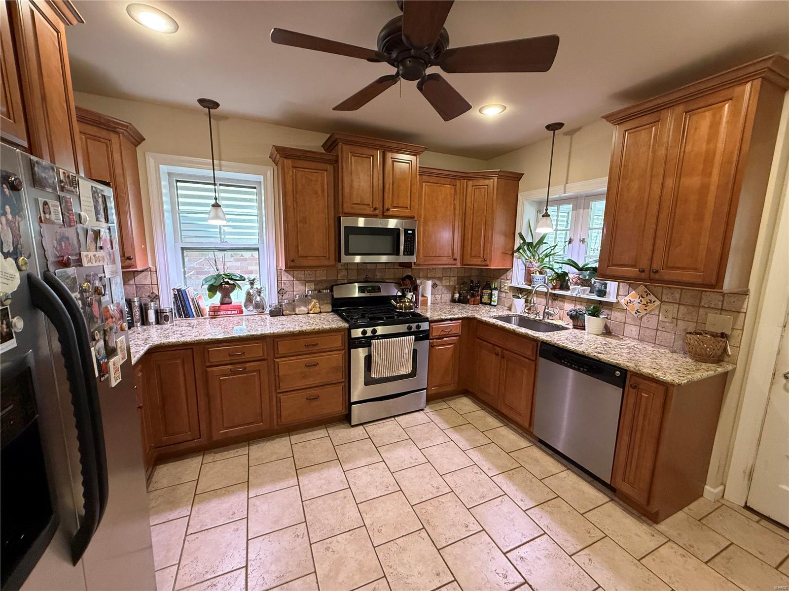 St Louis, Missouri 63109, United States, 3 Bedrooms Bedrooms, ,2 BathroomsBathrooms,Residential,Pending,30953