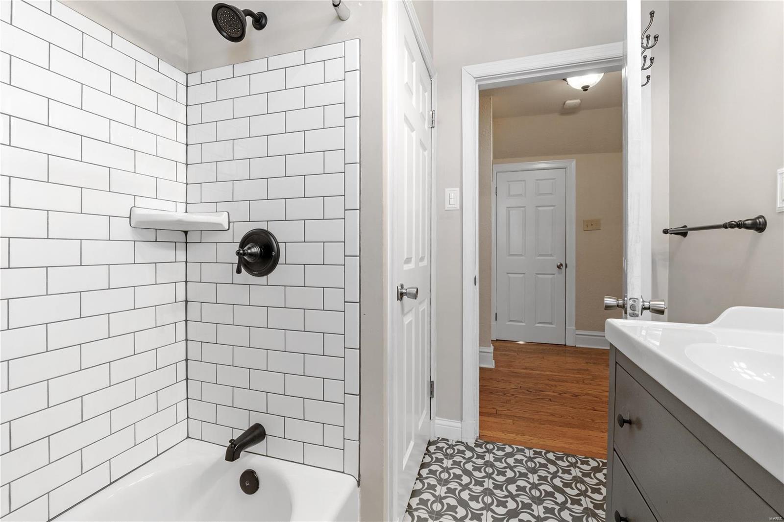 St Louis, Missouri 63109, United States, 3 Bedrooms Bedrooms, ,2 BathroomsBathrooms,Residential,Pending,30953