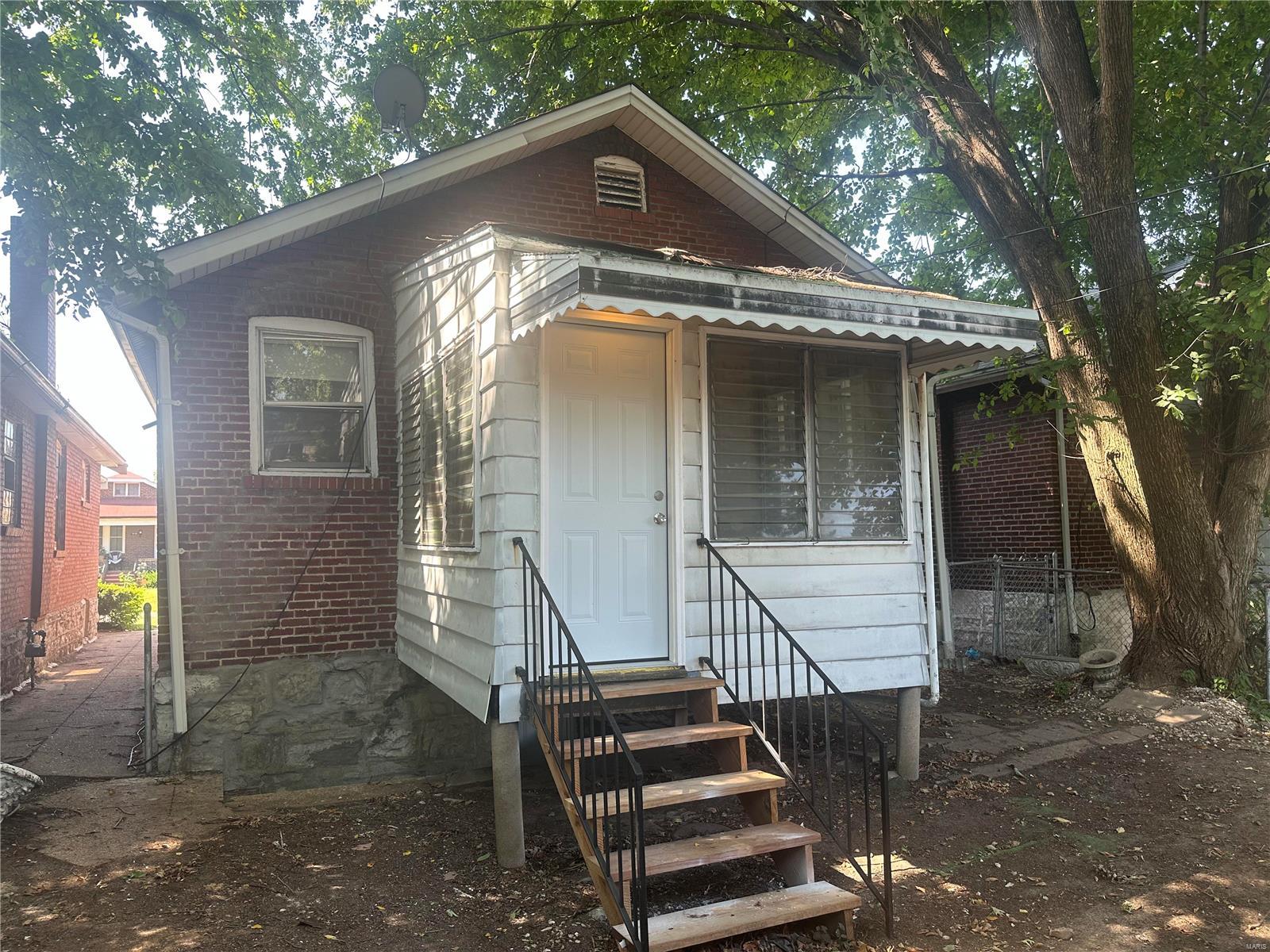 Photo 13 of 13 of 5137 Ashland Avenue house