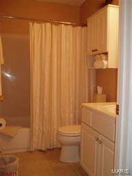 McKelvey Manor - Residential Lease