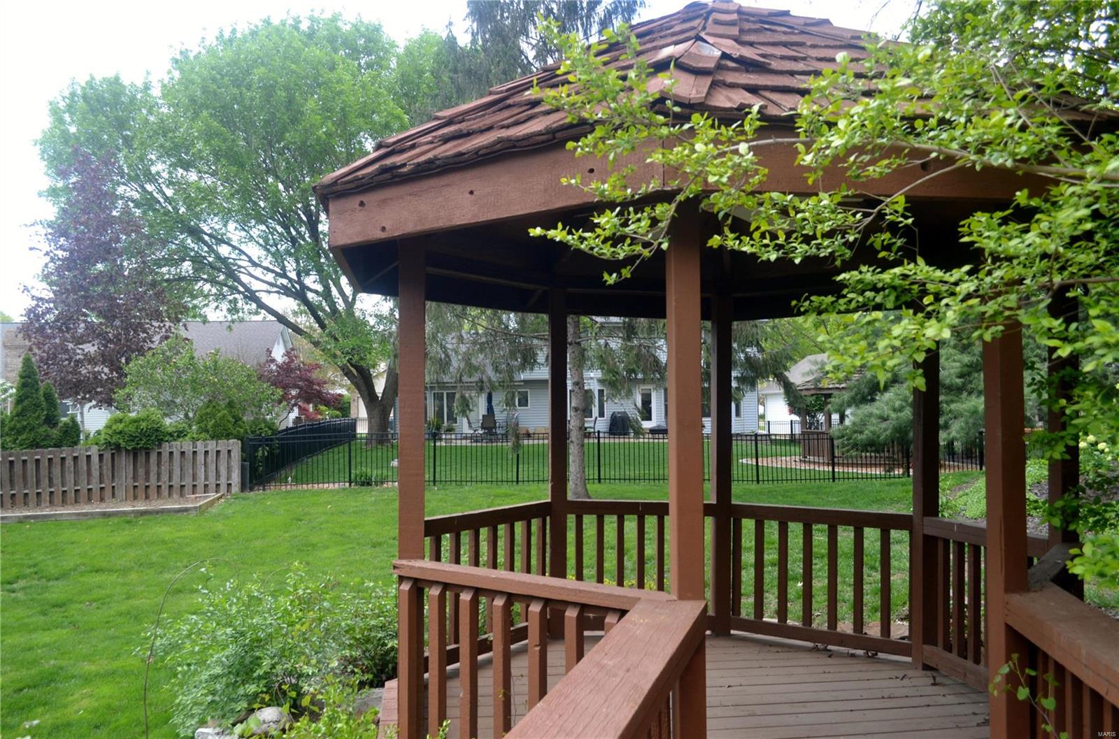 Country Club Corners - Residential