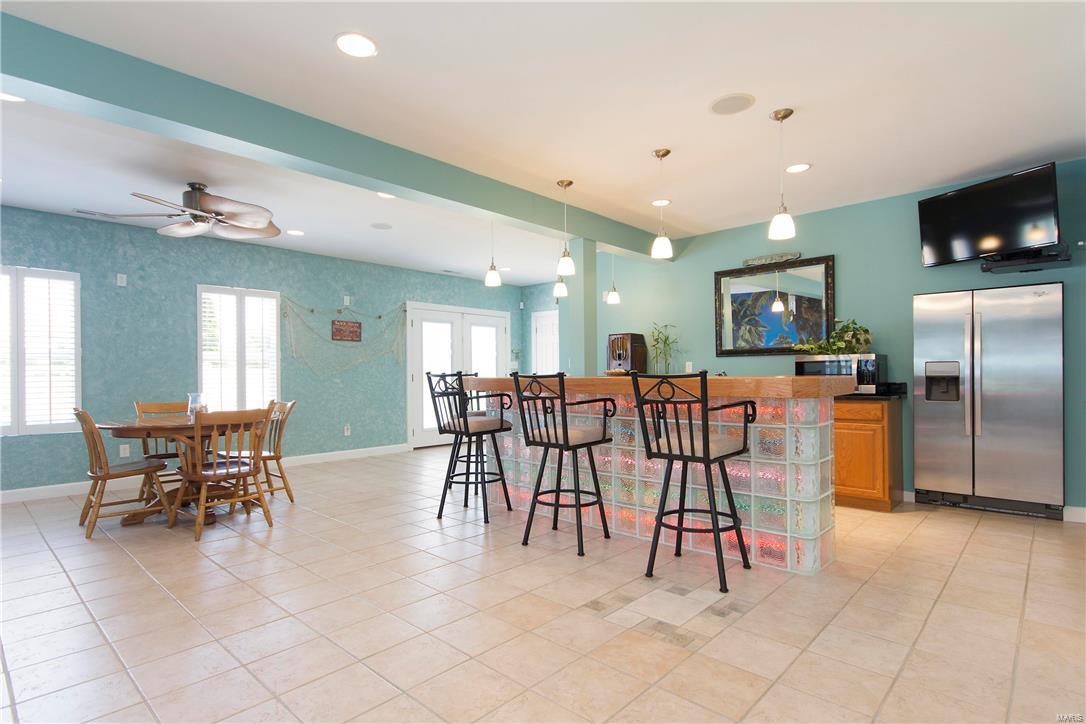 Summit Estate - Residential