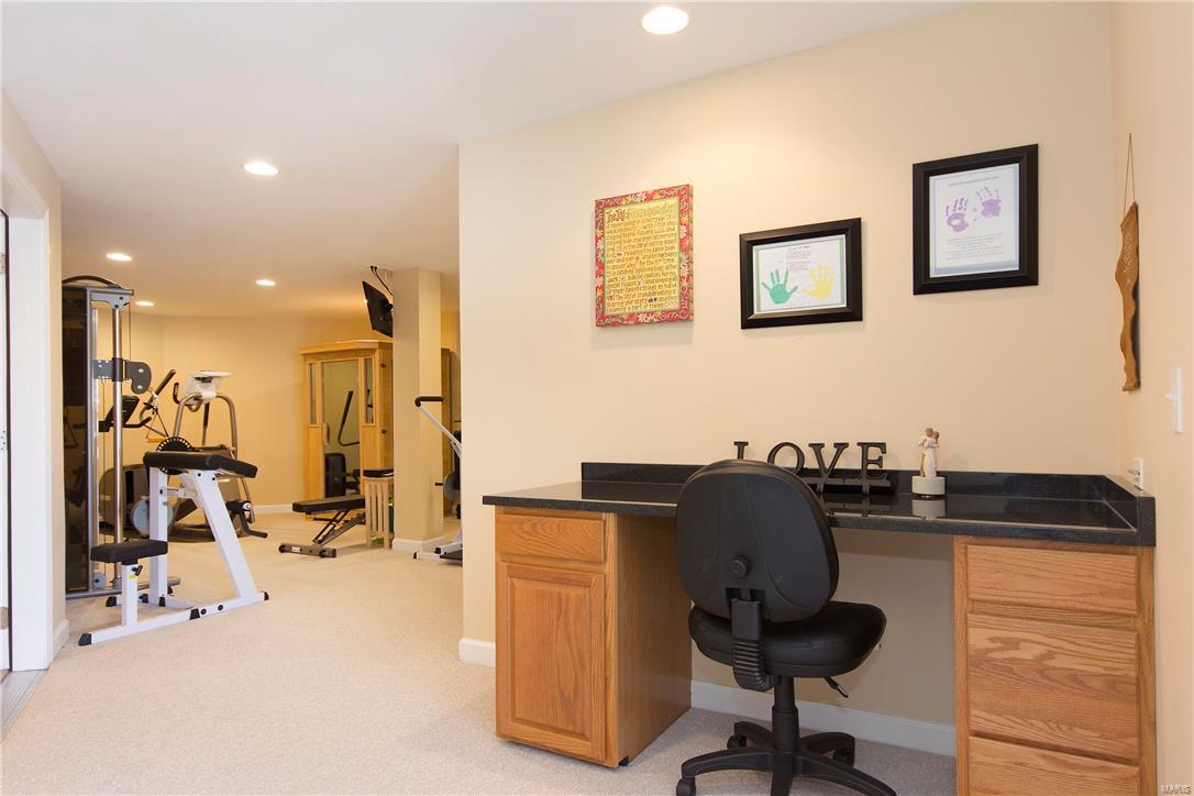 Summit Estate - Residential