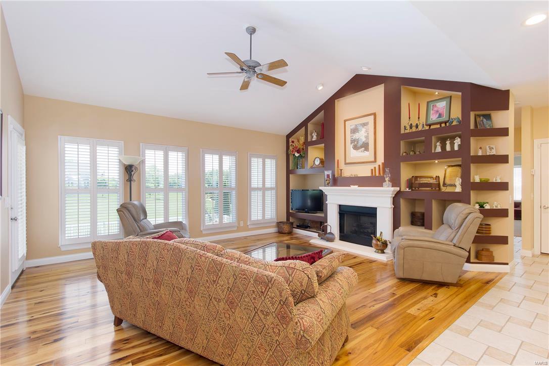 Summit Estate - Residential