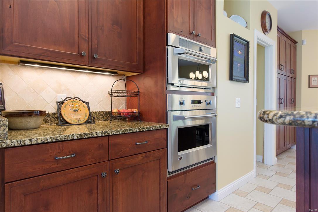 Summit Estate - Residential