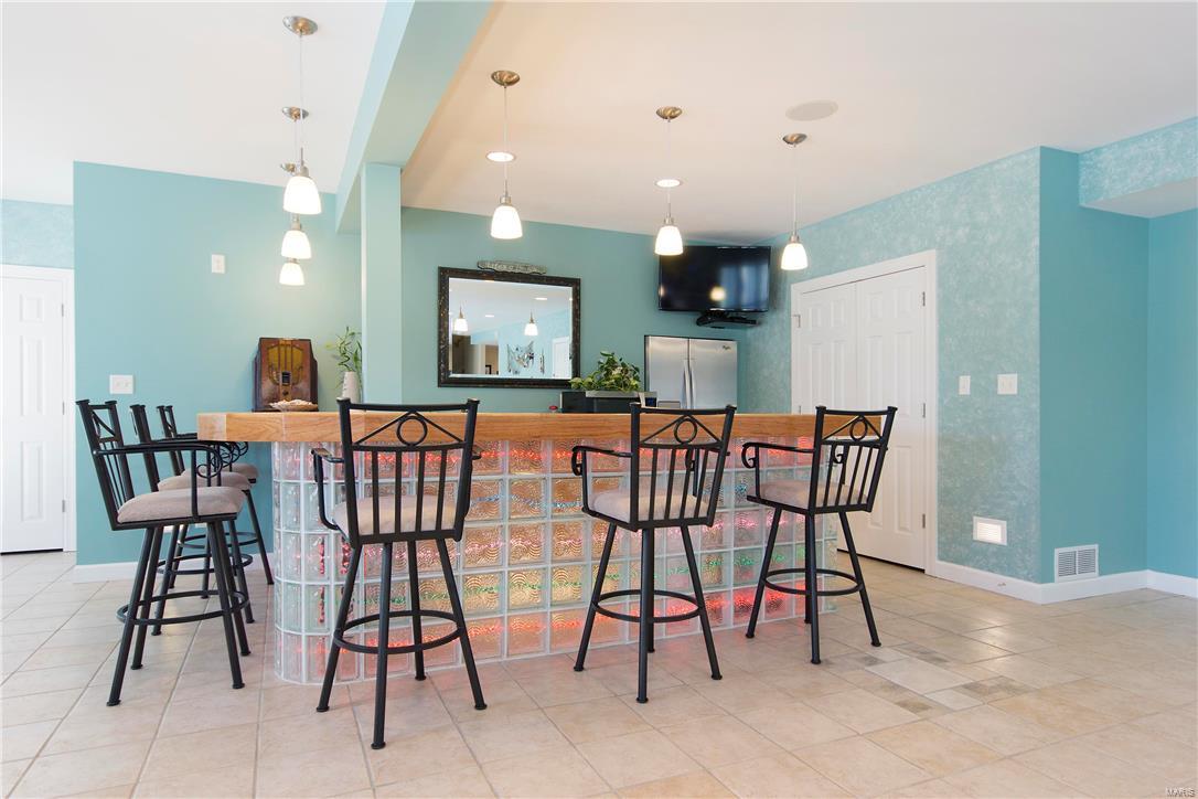 Summit Estate - Residential