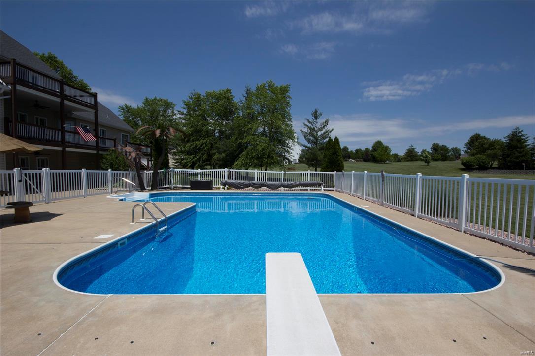 Summit Estate - Residential