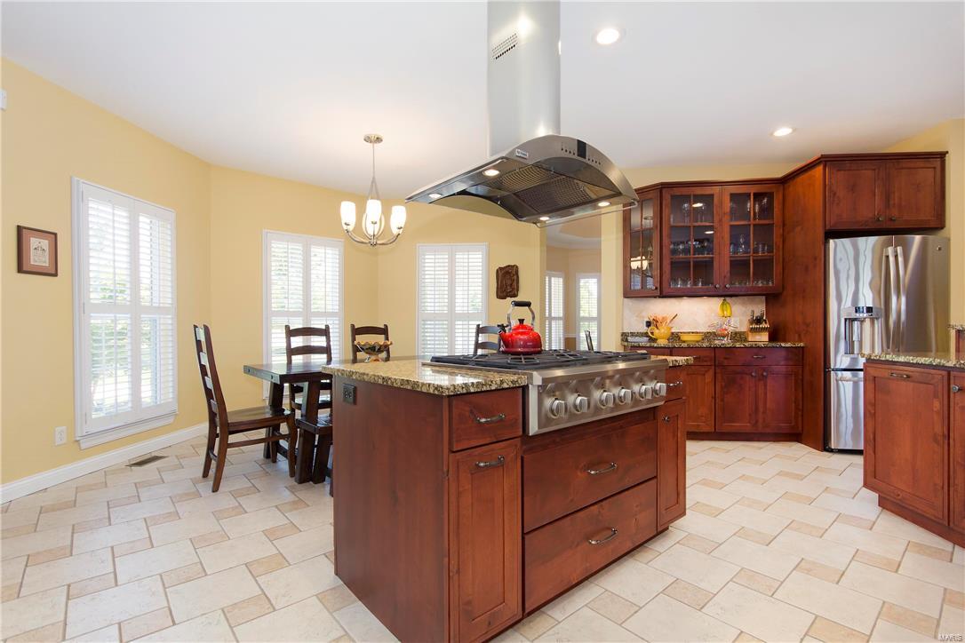 Summit Estate - Residential