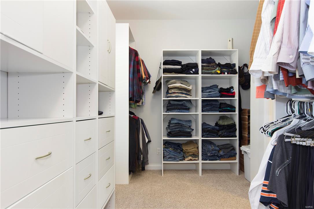 Summit Estate - Residential