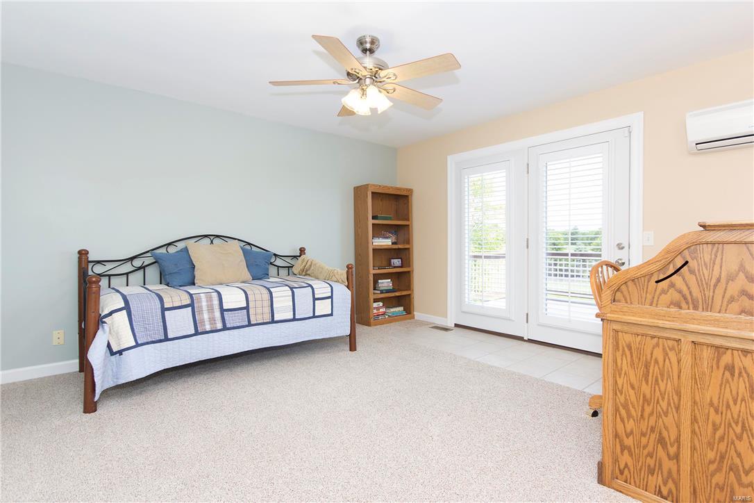 Summit Estate - Residential