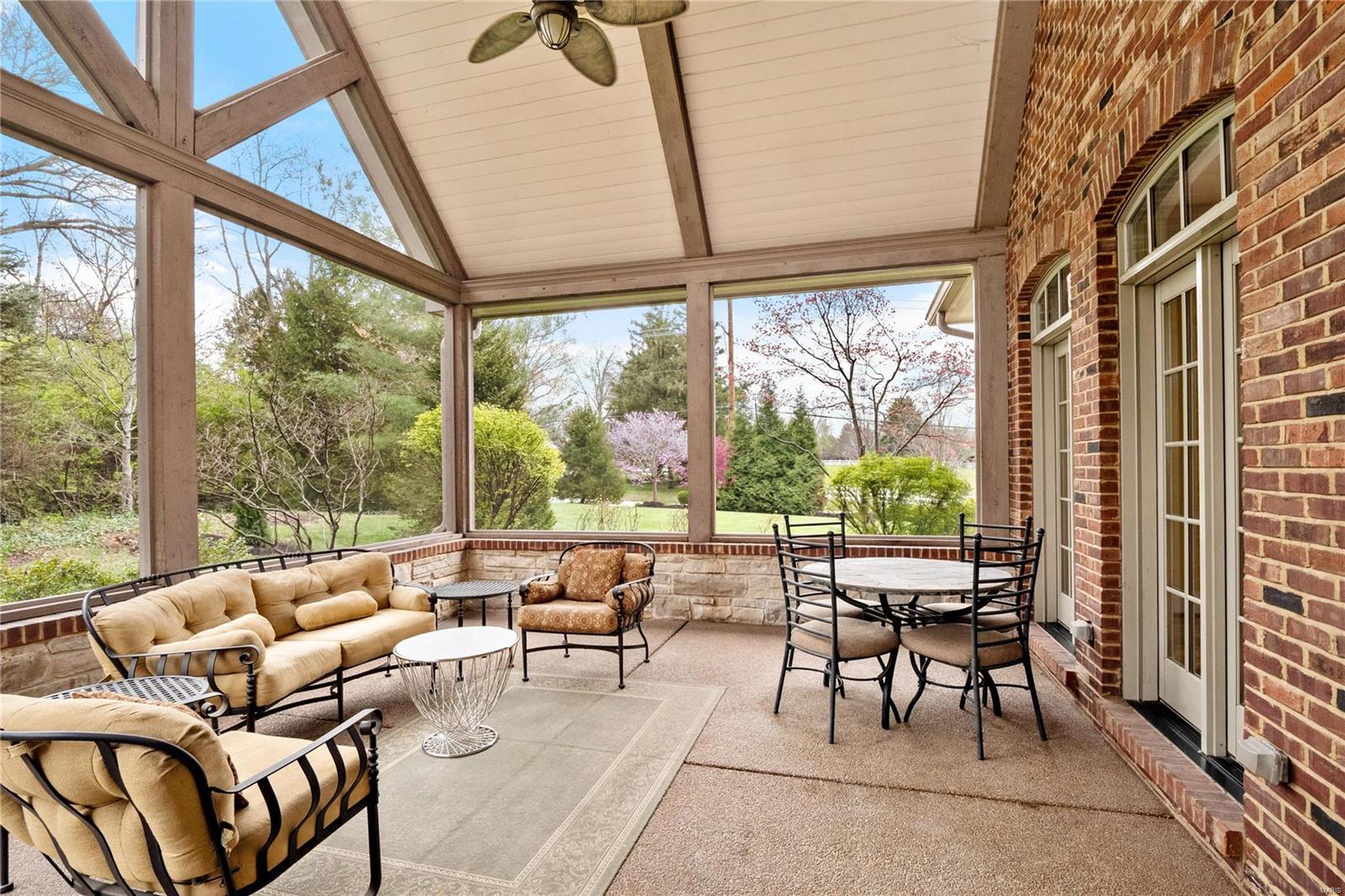 Town & Country - Residential