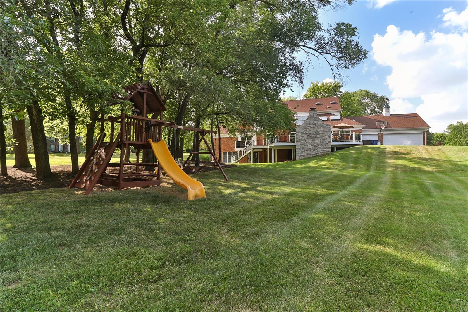 Frontenac Place - Residential