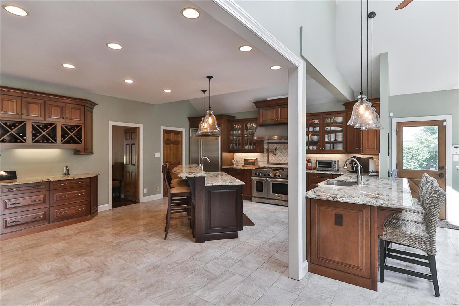 Frontenac Place - Residential