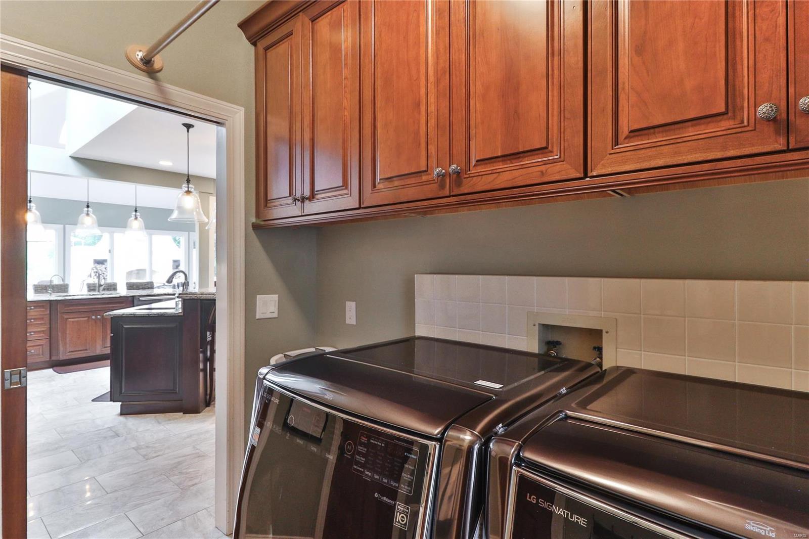 Frontenac Place - Residential