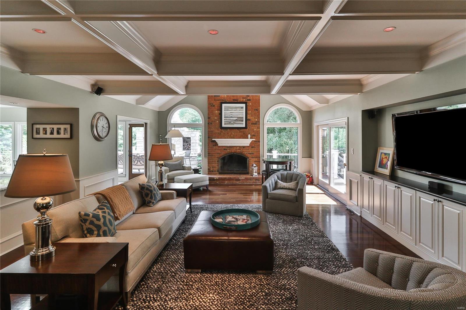 Frontenac Place - Residential