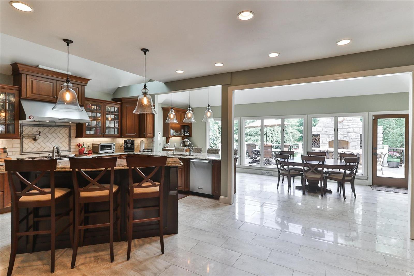 Frontenac Place - Residential