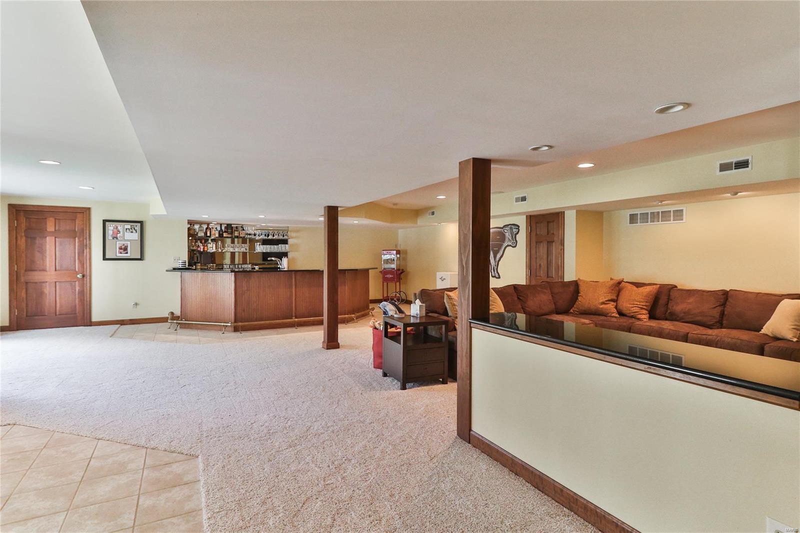 Frontenac Place - Residential