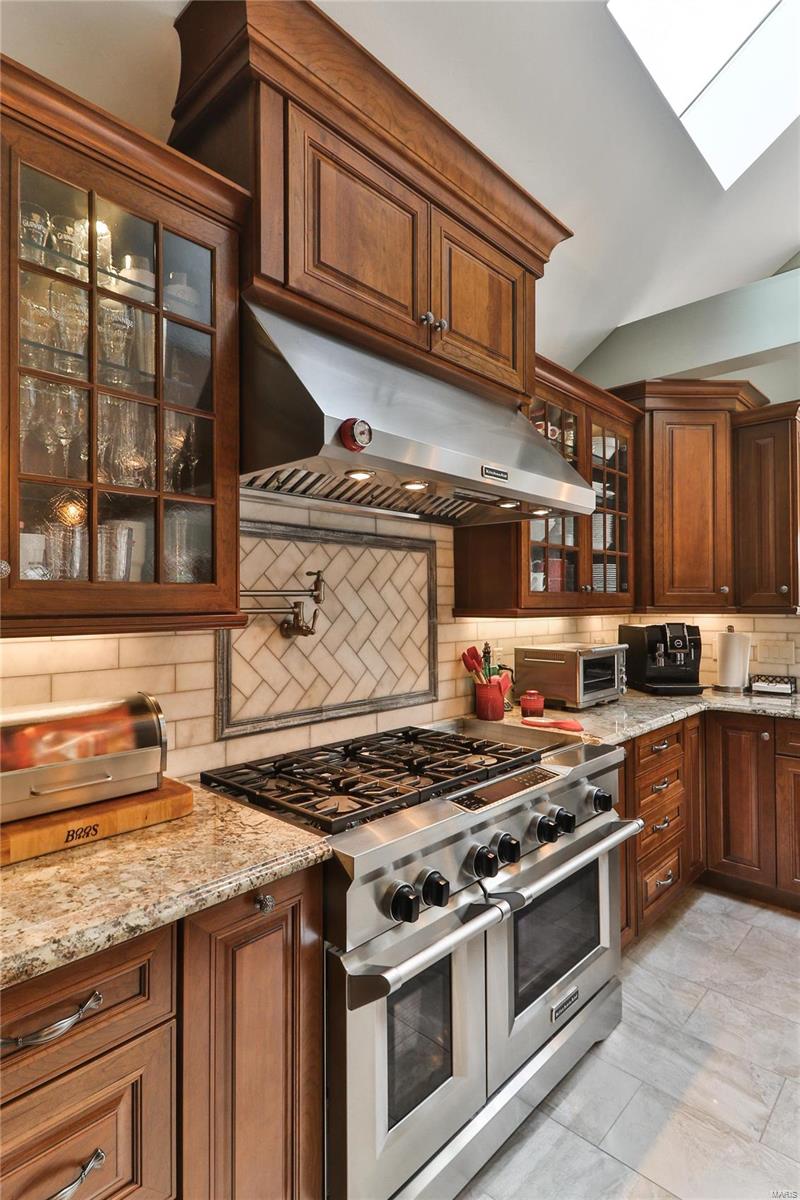 Frontenac Place - Residential