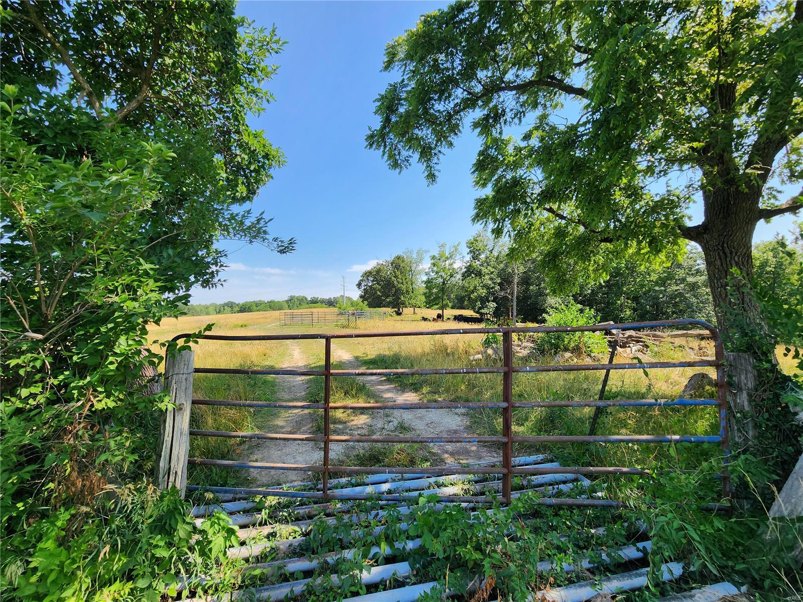 Pacific, Missouri 63069, United States, ,Residential,Pending,72318