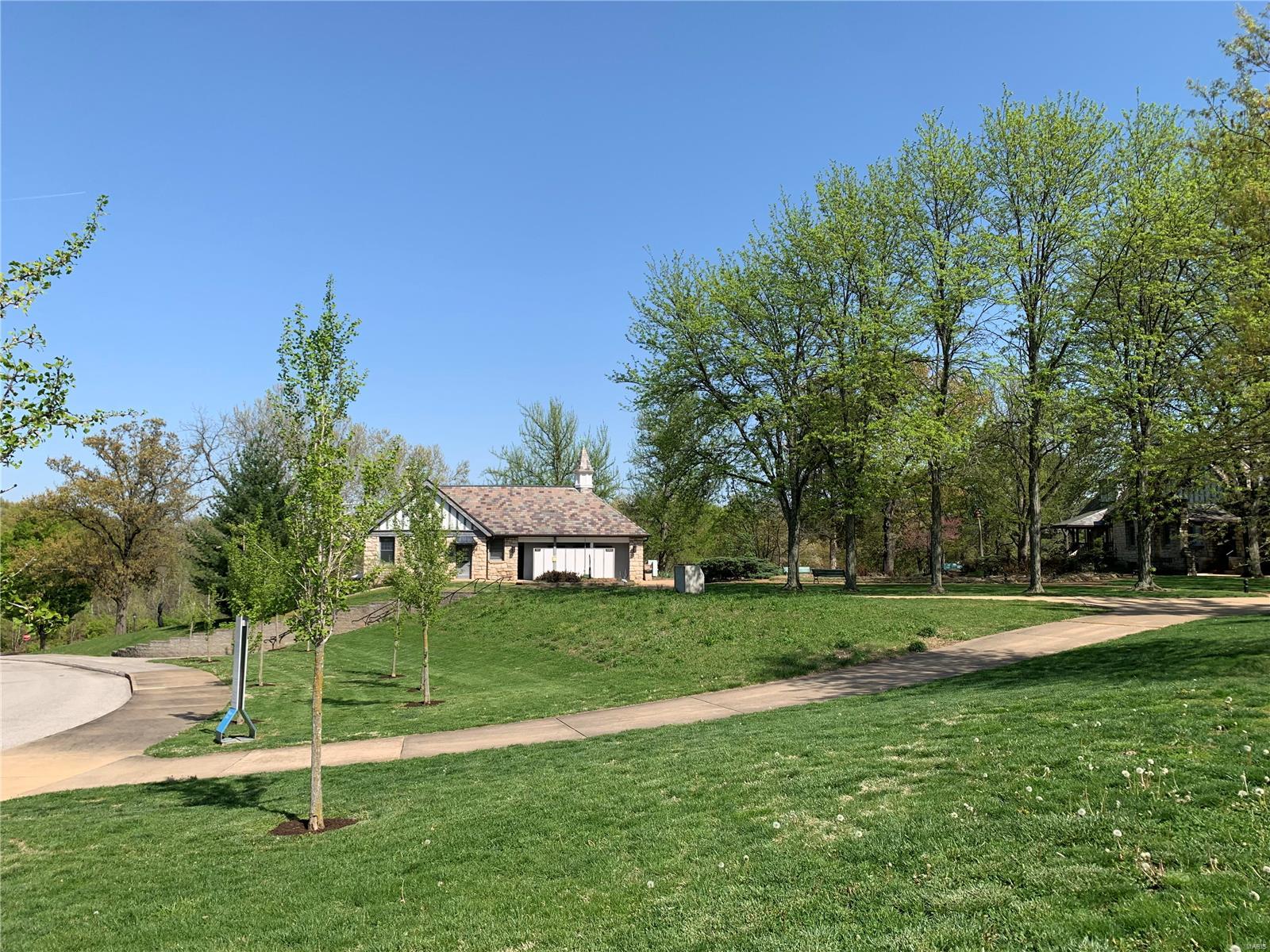 Alberts Laumeier - Land