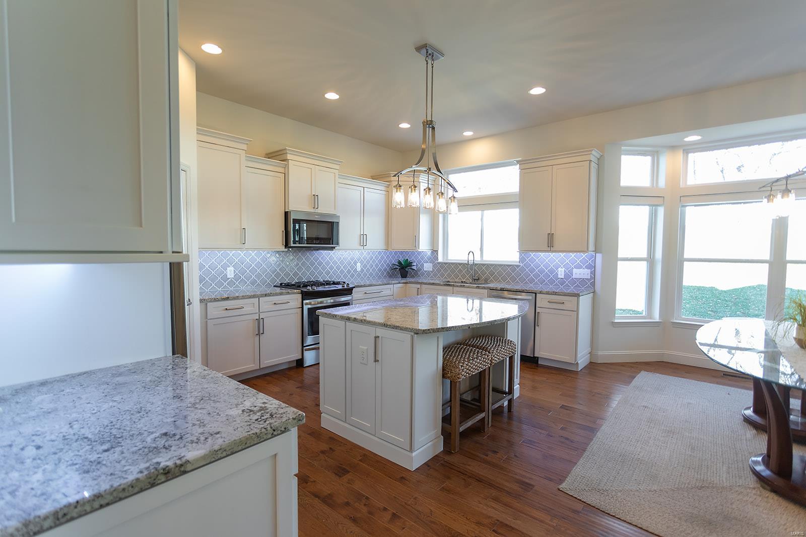 Pearl Ridge Estate Mittler Ac - Residential