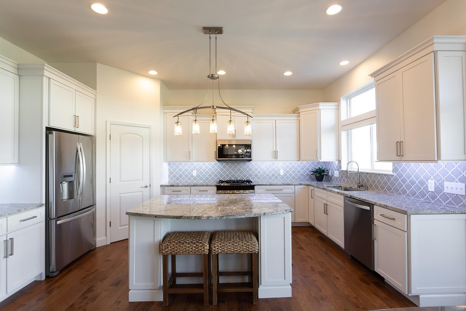 Pearl Ridge Estate Mittler Ac - Residential